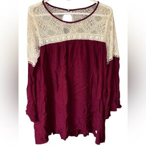 Women’s Francesca’s Top